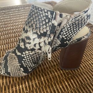 Womens peep toe heels